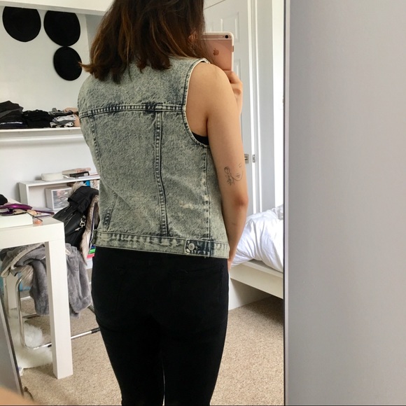 Brandy Melville Denim Vest - Picture 2 of 4